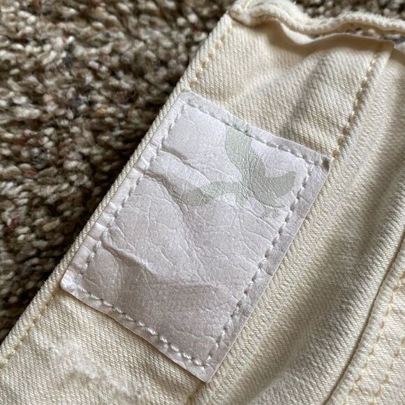 American Eagle Jeans Stretch Jegging Distressed Cream Womens Size 2 - Picture 8 of 10